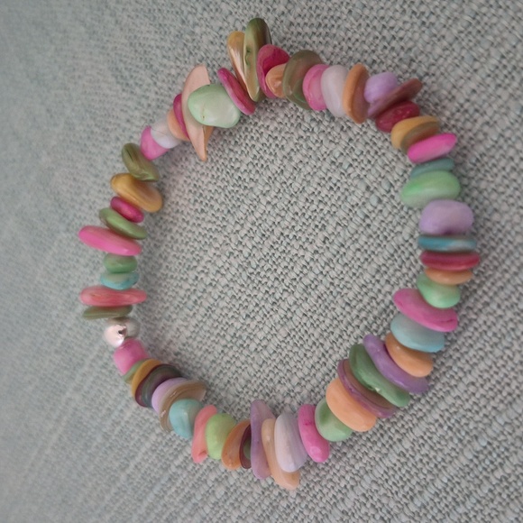 Natural Shell 3 Piece Jewelry Set.Beautiful Colors - Picture 4 of 8